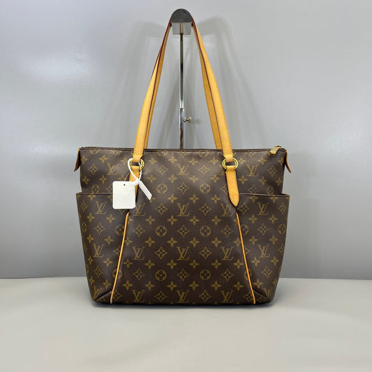 LOUIS VUITTON<br>TOTO Bag