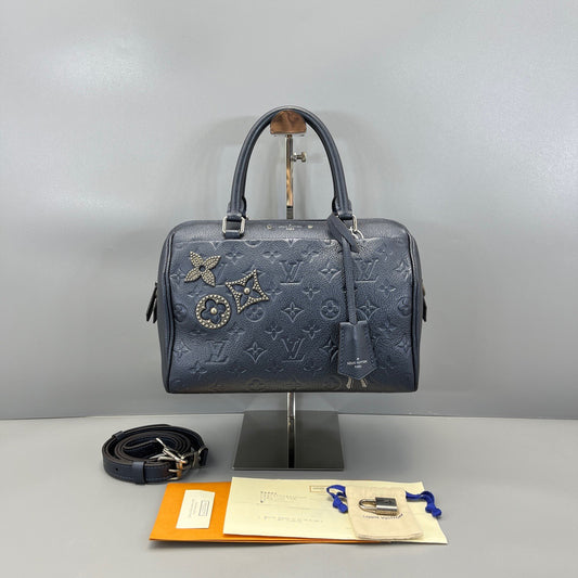 LOUIS VUITTON<br>Shoulder Bag