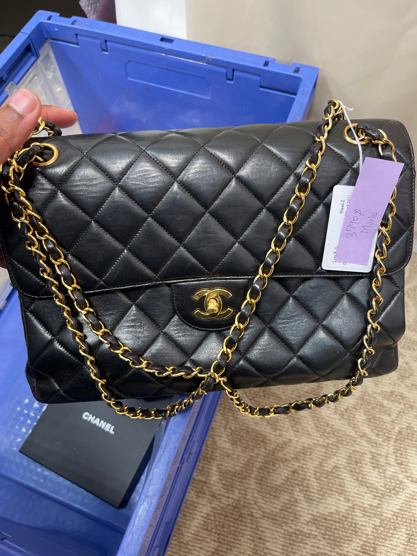 Selection of 18 items