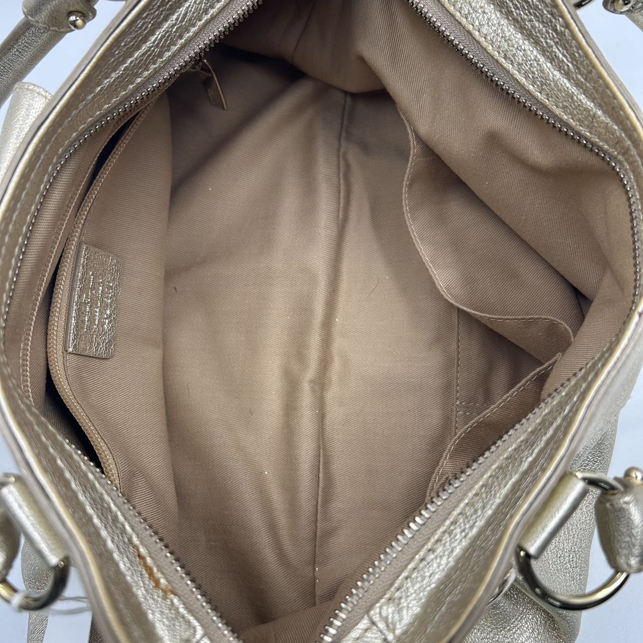 FERRAGAMO<br>Gancini Tote Bag Gold