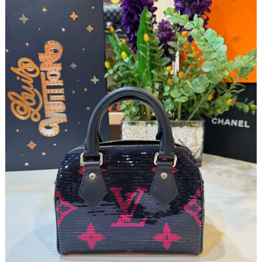 LOUIS VUITTON<br>Speedy Bandouliere 18