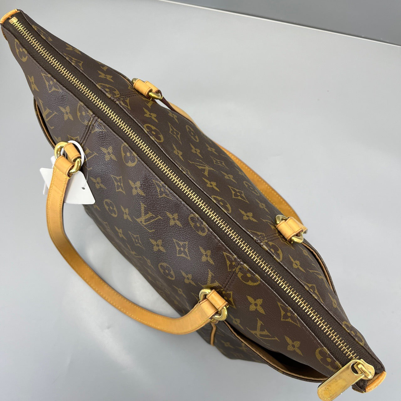 LOUIS VUITTON<br>TOTO Bag