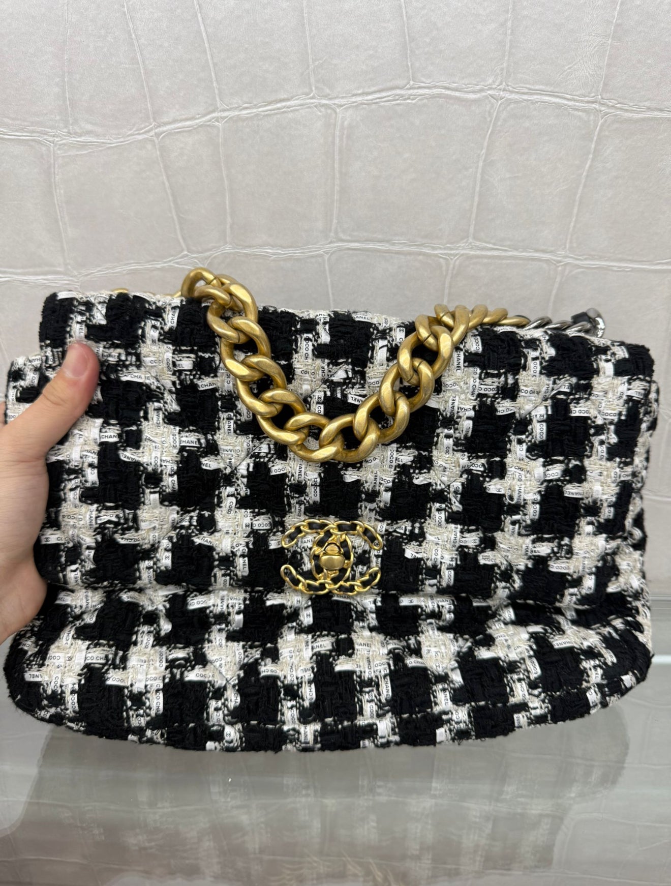 Tweed Chanel 2940 deposit 240