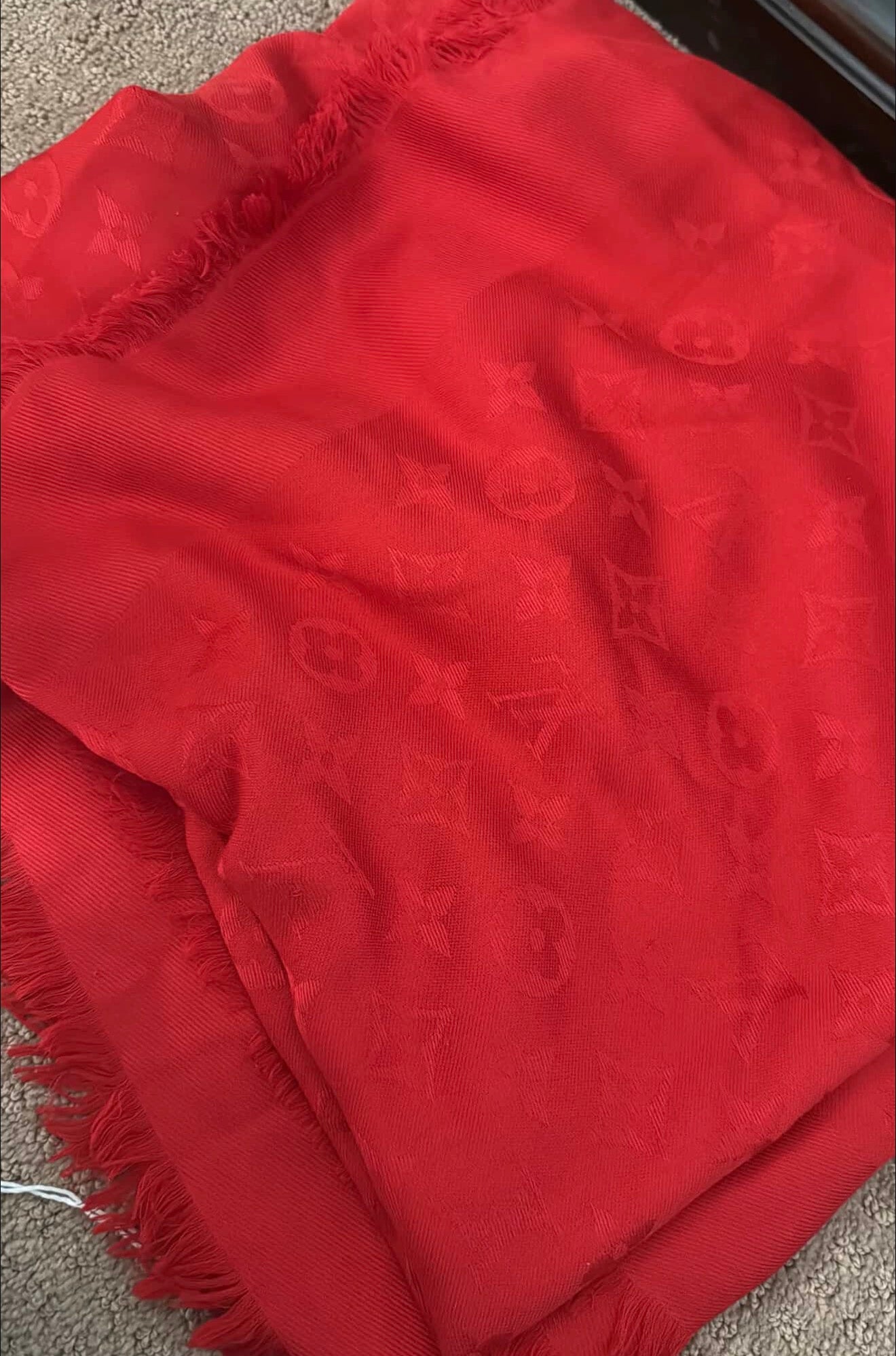 your select 36 + lv scarf red