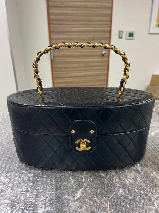 Chanel vanity case