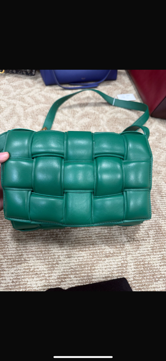 bottega bag 1150usd deposit 150usd balance 1000usd