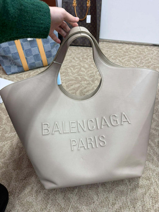 your balenciaga bag