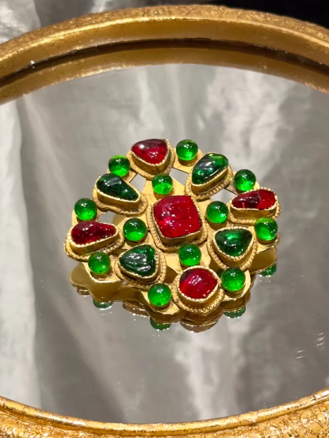 CHANEL<br>brooch