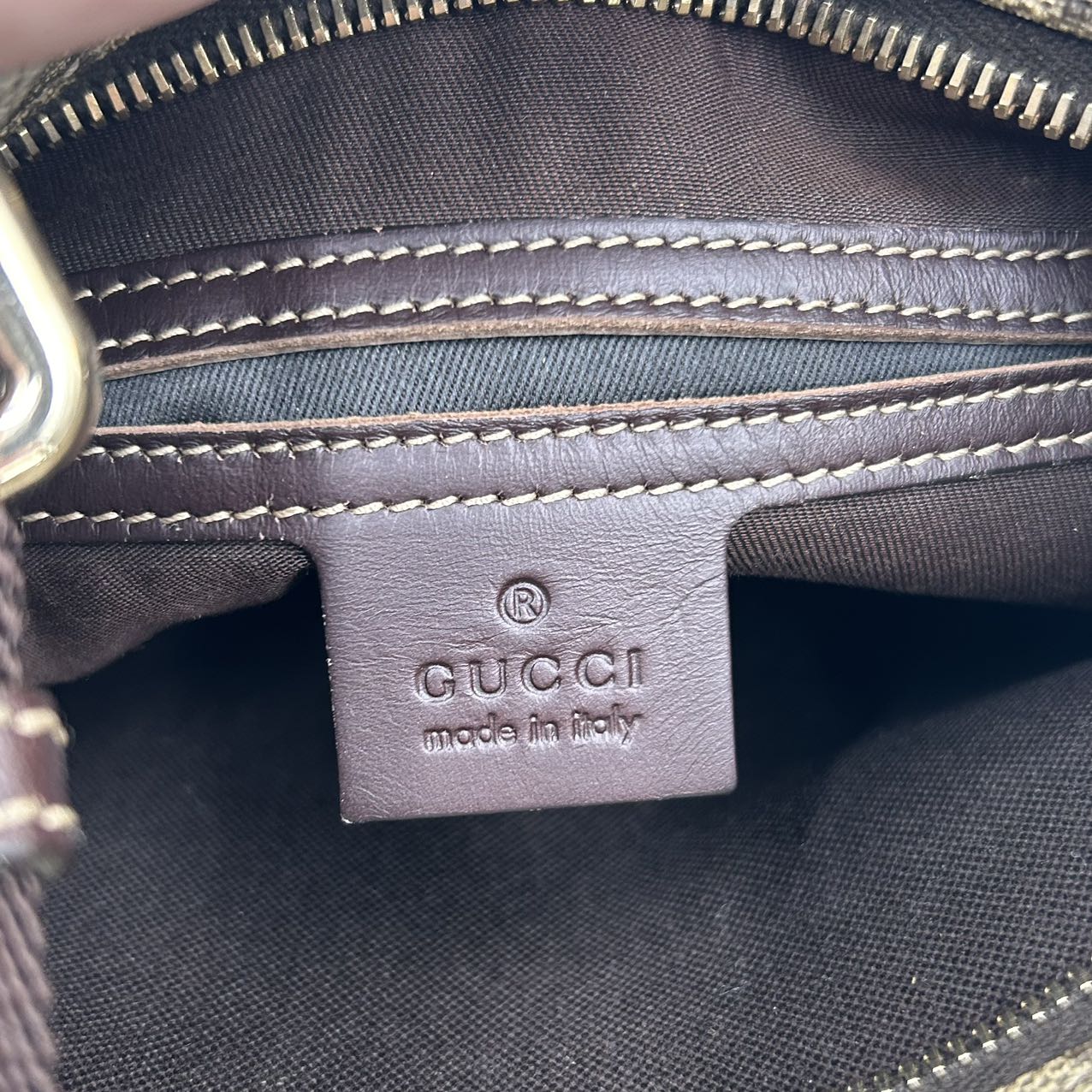 GUCCI<br>GC Shoulder Bag