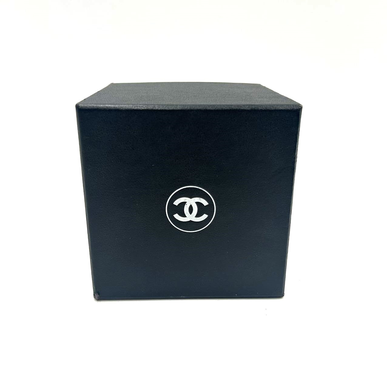 CHANEL<br>Snow Globe Dome