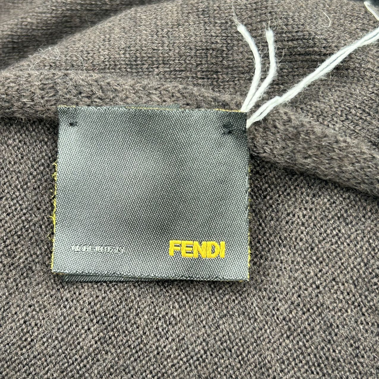 FENDI<br>Logo Wool Muffler