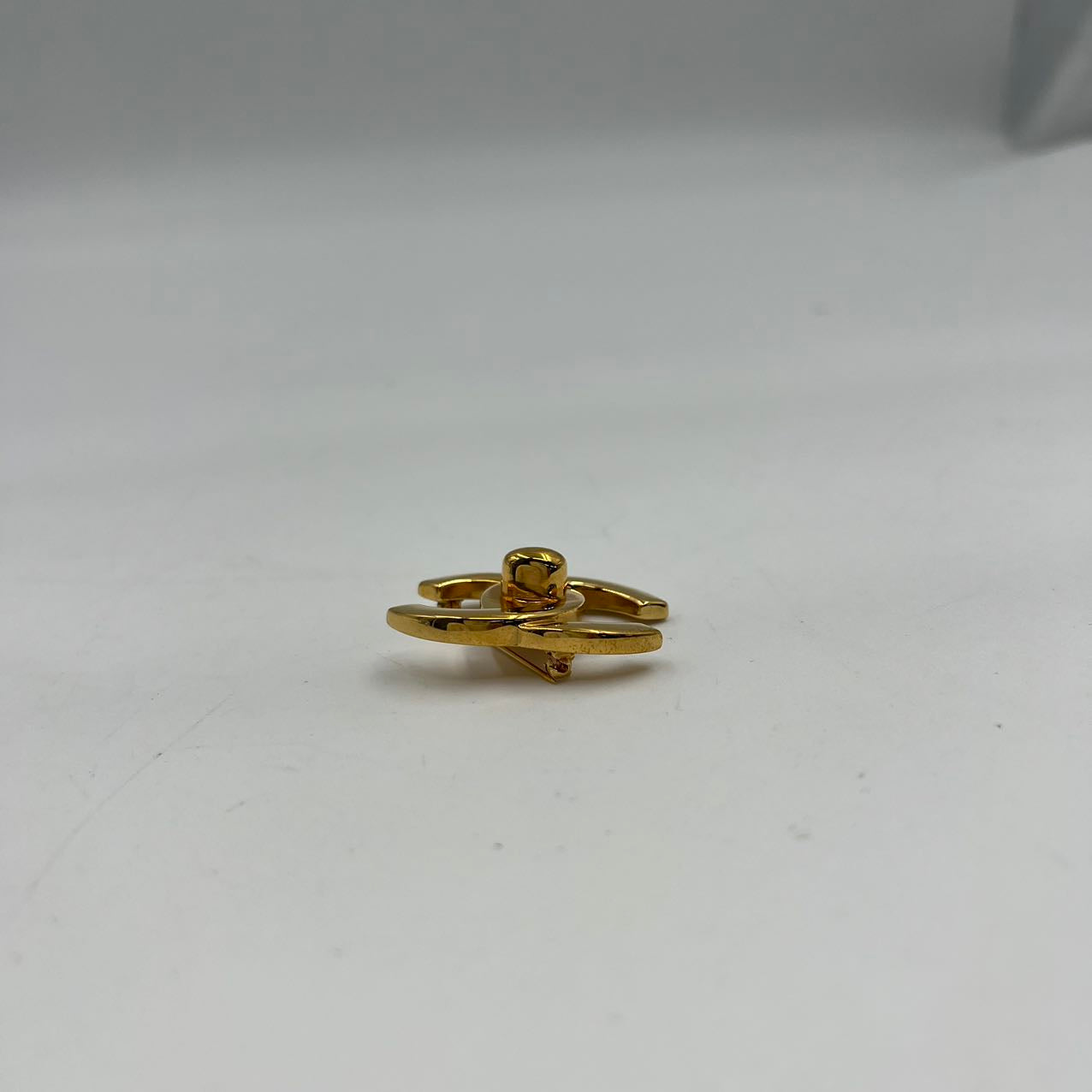 CHANEL<br>Turnlock Brooch