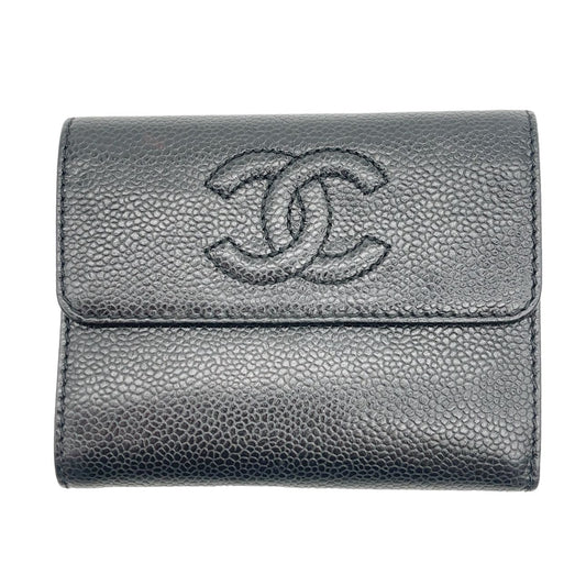 CHANEL<br> Zweifach gefaltete Brieftasche aus Kaviarleder