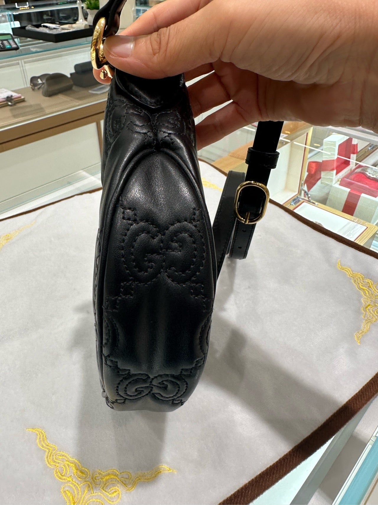 GUCCI<br>Shoulder Bag