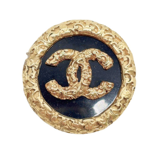 CHANEL<br> Broche CC Or