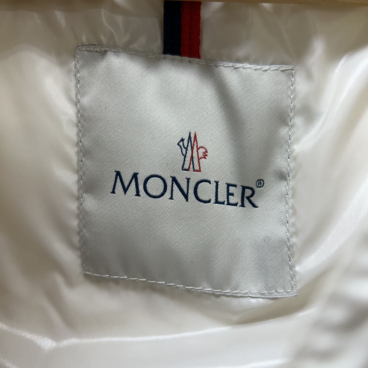 MONCLER<br>Grenoble Sebiniere Puffer Jacket