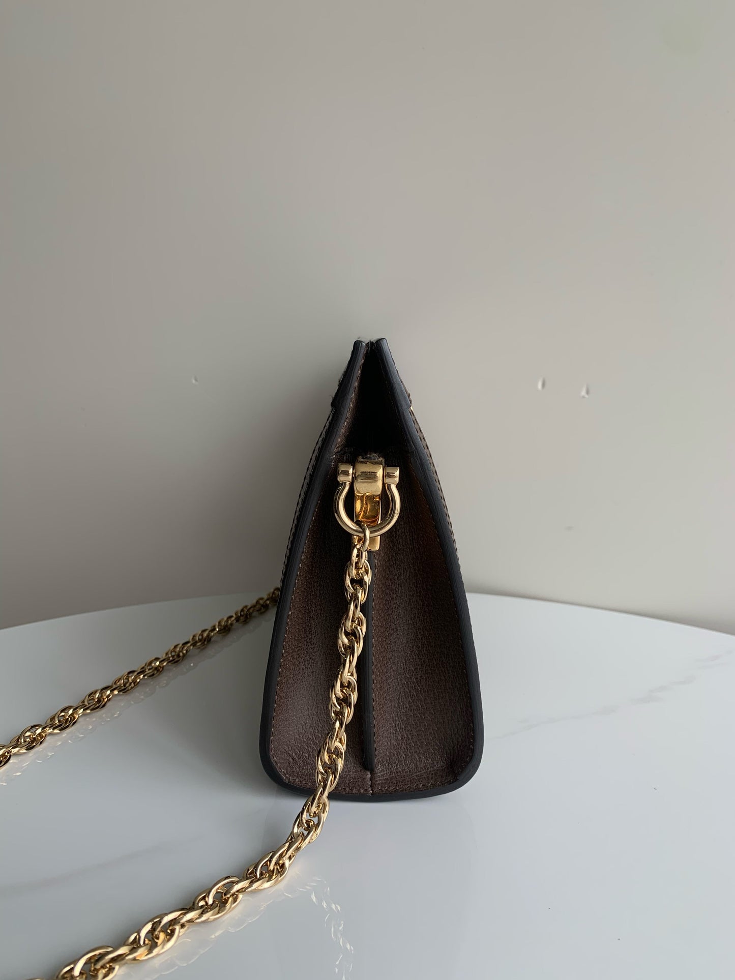 GUCCI<br>Shoulder Bag