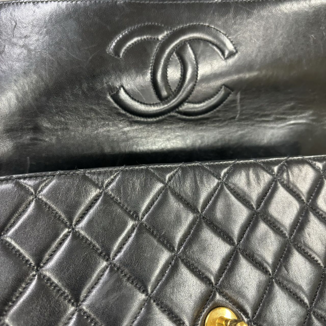 CHANEL <br> Matelasse Hand Bag