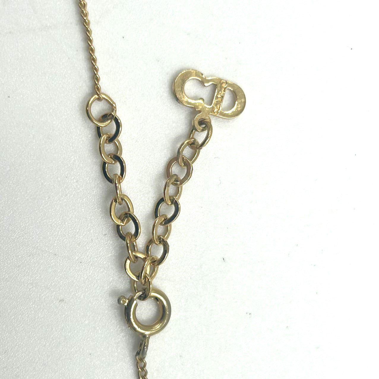 CHRISTIAN DIOR<br>Circle Logo Necklace