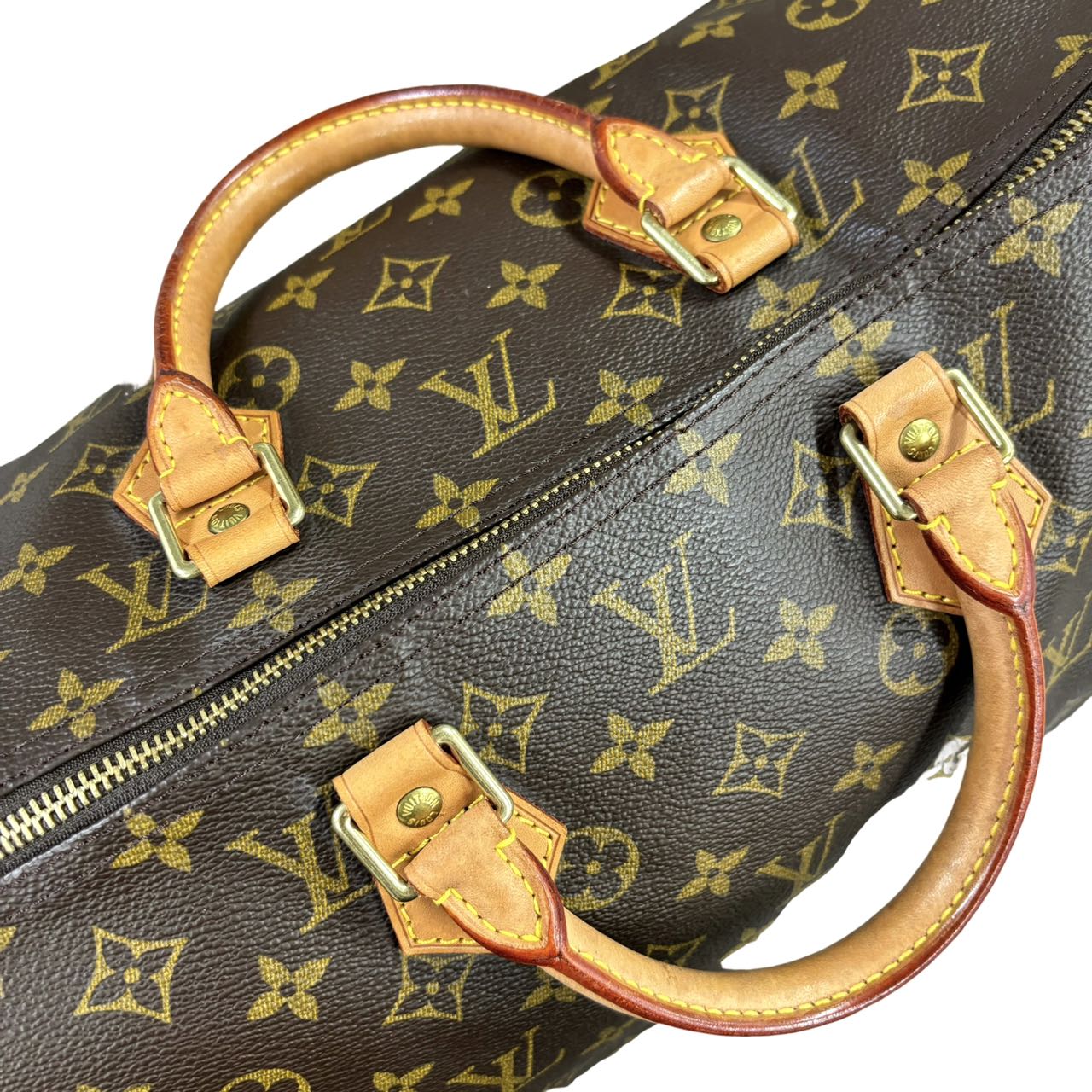 LOUIS VUITTON <br> Speedy40