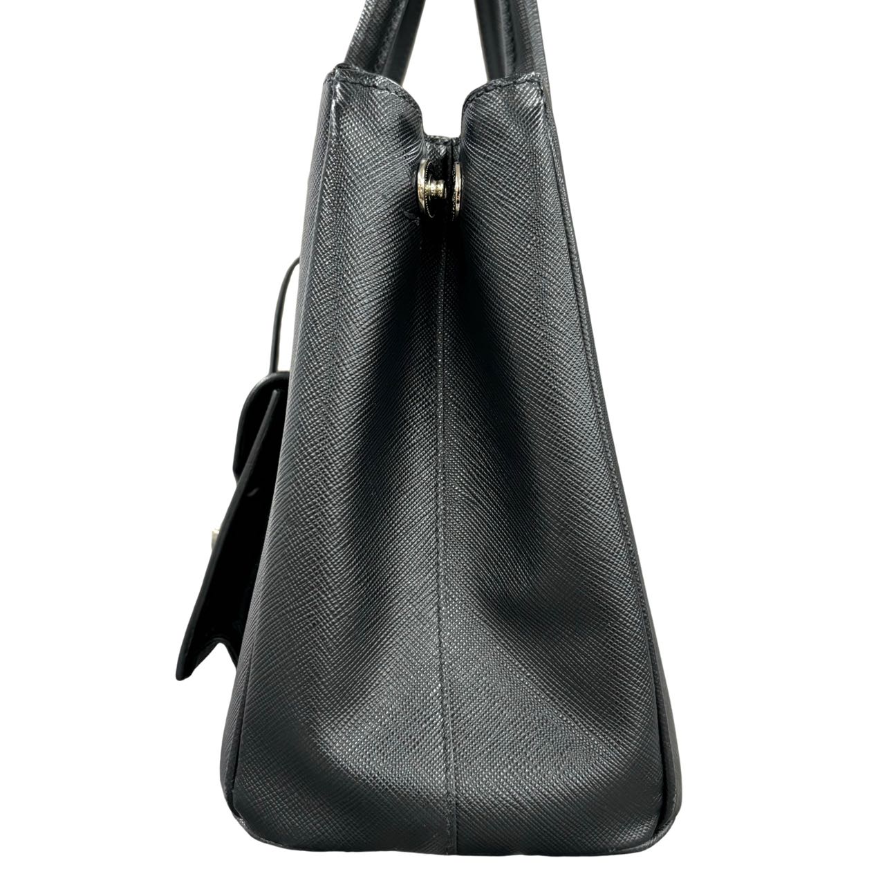 PRADA<br> 2-Wege-Tasche mit Fronttasche aus Saffianoleder