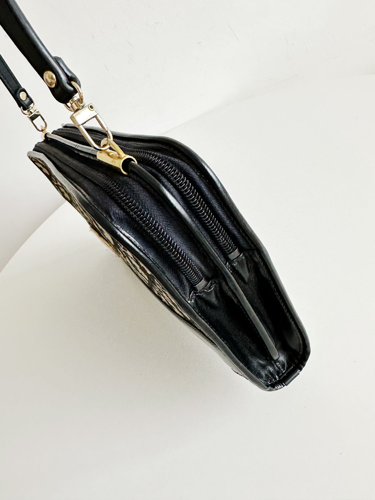 CHRISTIAN DIOR <br>HANDBAG