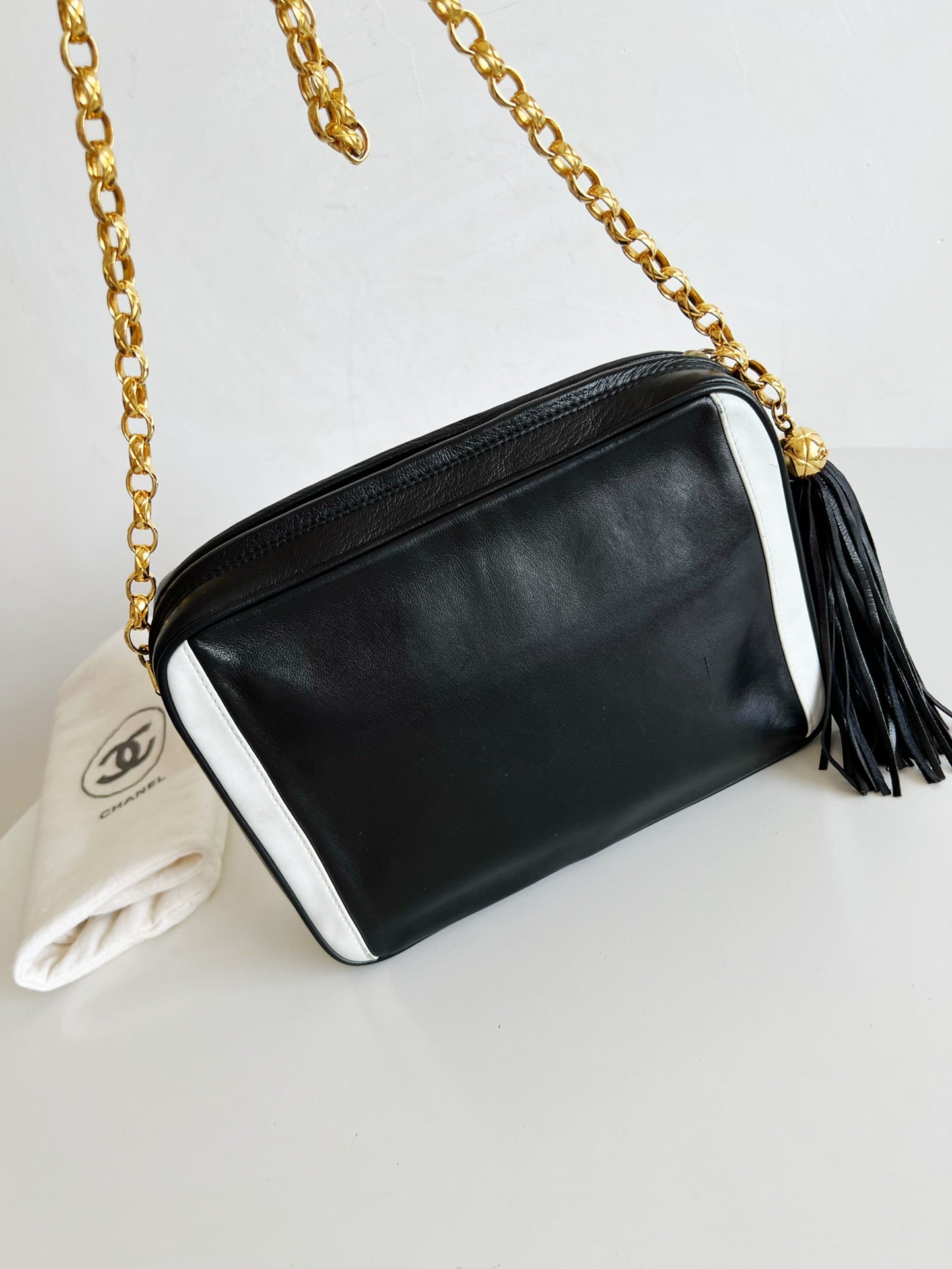 CHANEL<br>Crossbody Bag