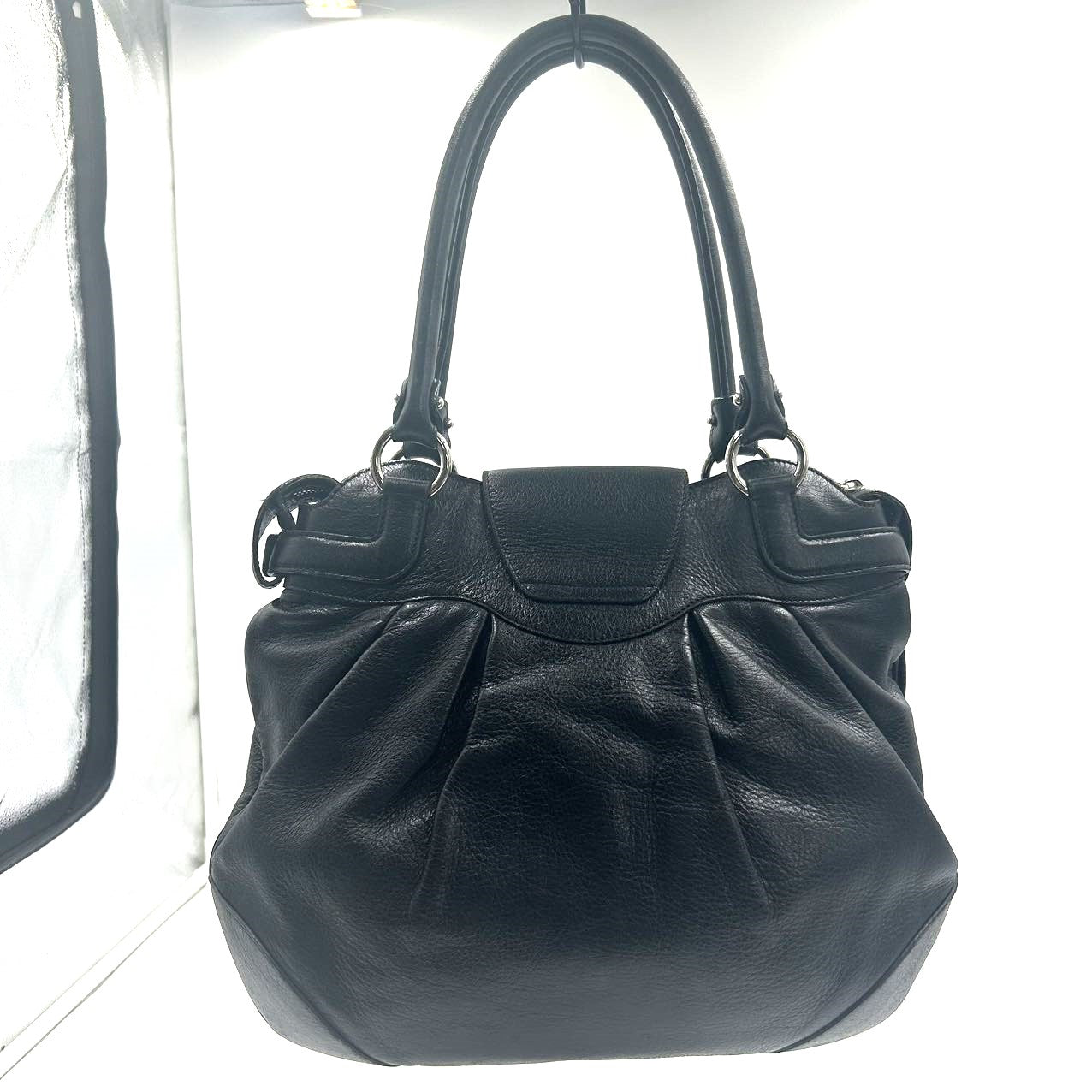 FERRAGAMO<br>Gancini Leather Hand Bag