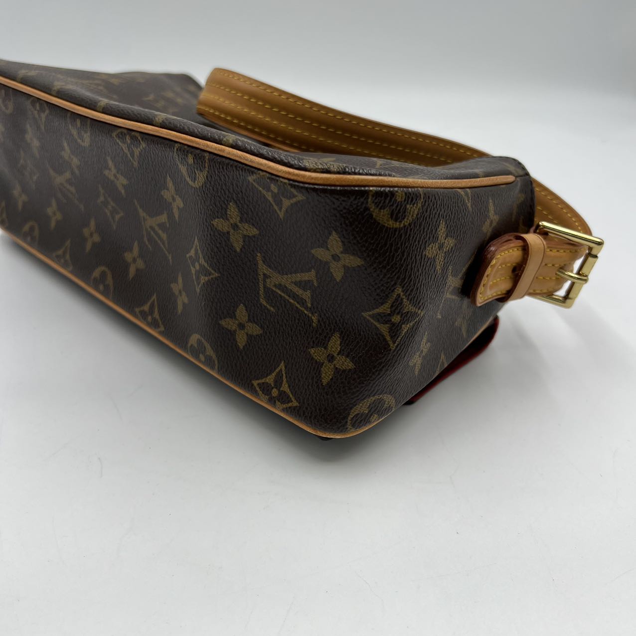 LOUIS VUITTON<br>Cite MM Bag