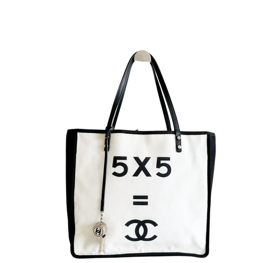 CHANEL<br>HANDBAG