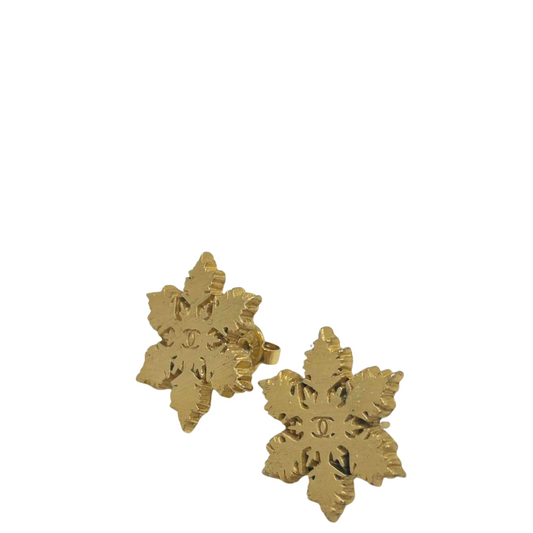 CHANEL<br>Snowflake Pierce Gold