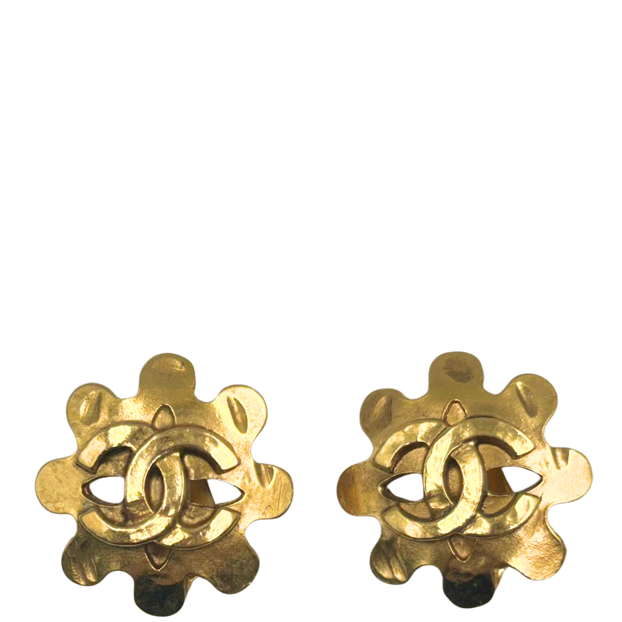 CHANEL<br>1994 Earrings Clip-On Gold