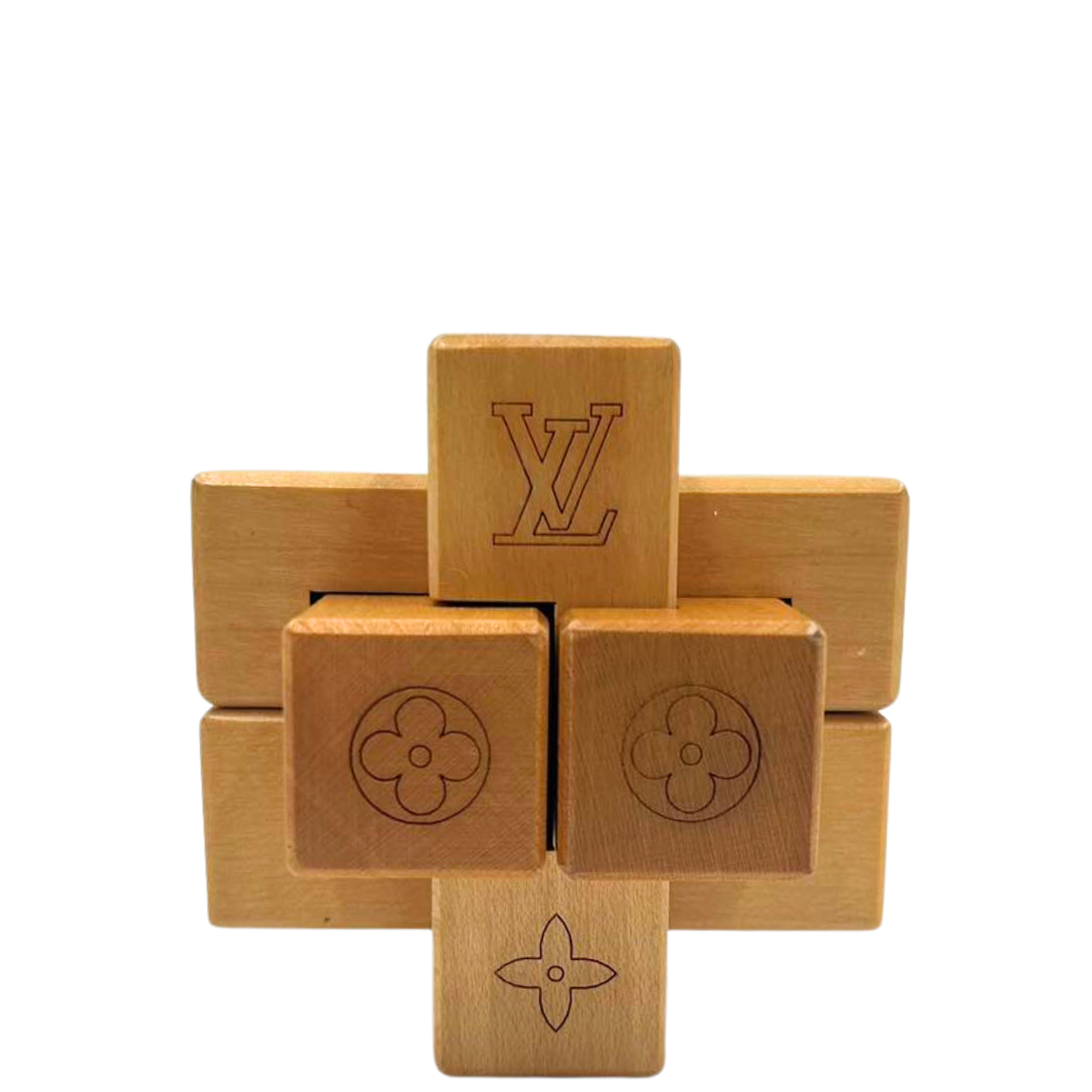 LOUIS VUITTON<br>Le Pateki Wood Cube Puzzle