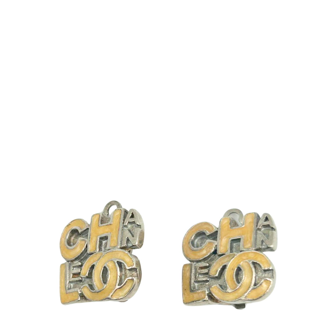 CHANEL<br>Beige CC Earrings