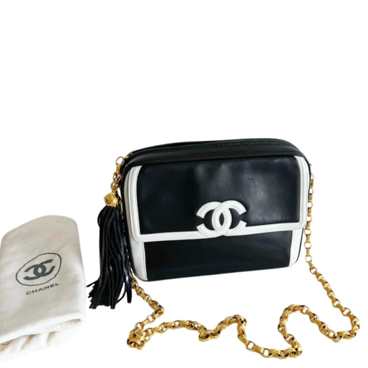 CHANEL<br>Crossbody Bag