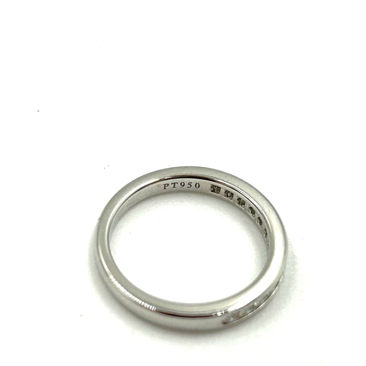 TIFFANY&Co. <br>Half Eternity Ring