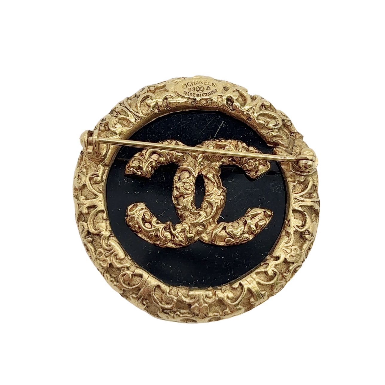 CHANEL <br> CC Brooch Gold