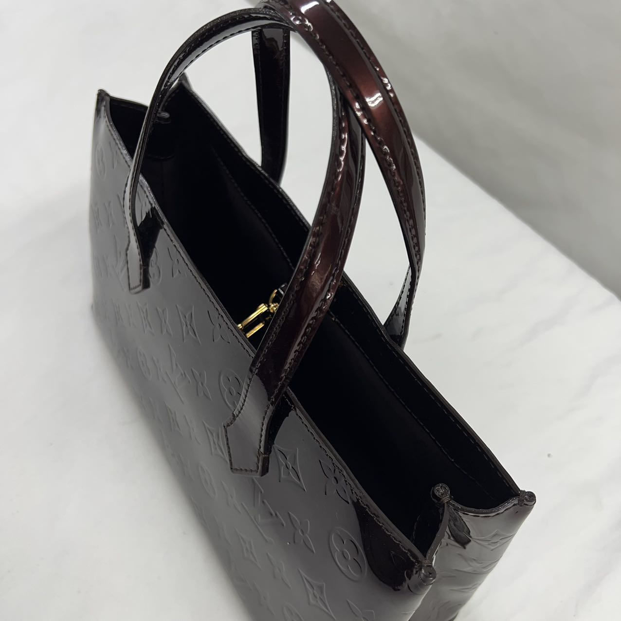 LOUIS VUITTON<br> Vernis Wilshire PM