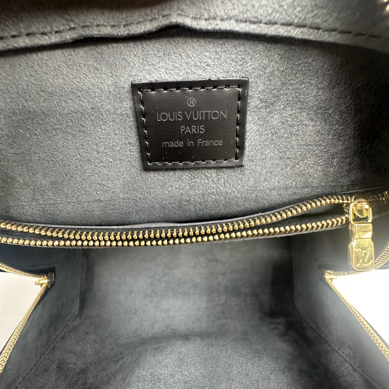 LOUIS VUITTON<br>Epi Pont Neuf Bag