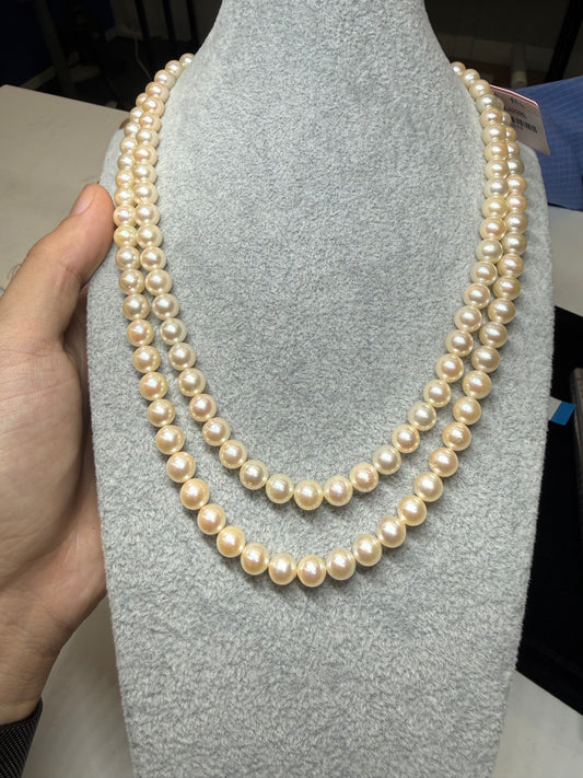 SV Pearl necklace