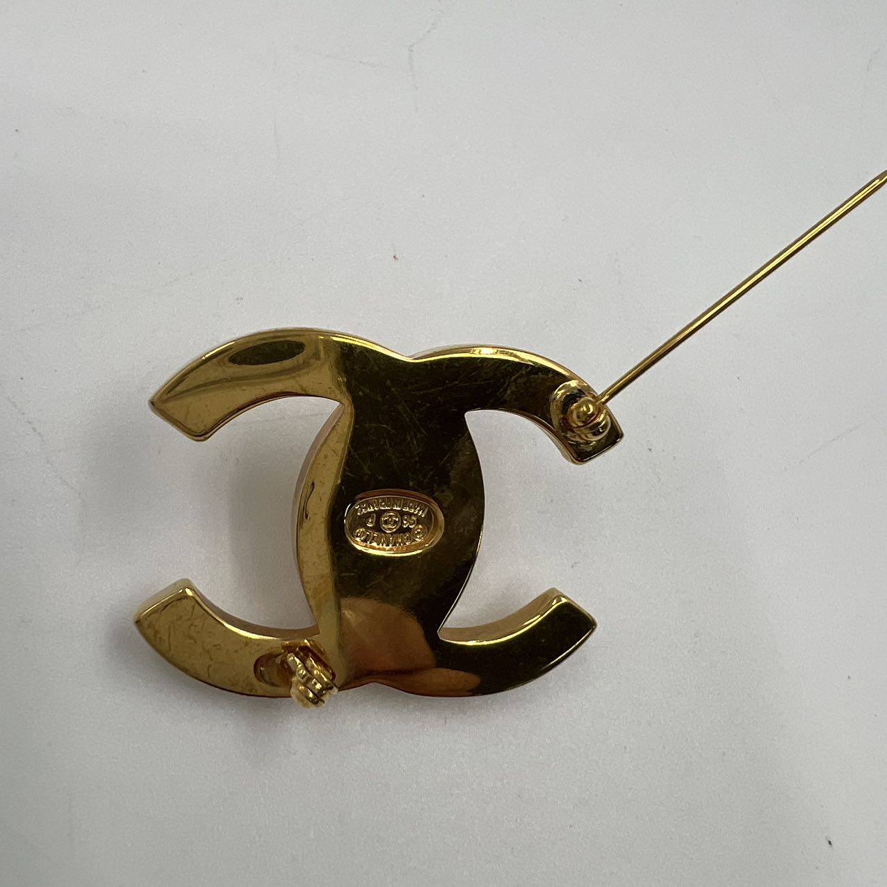 CHANEL<br>Turnlock Brooch