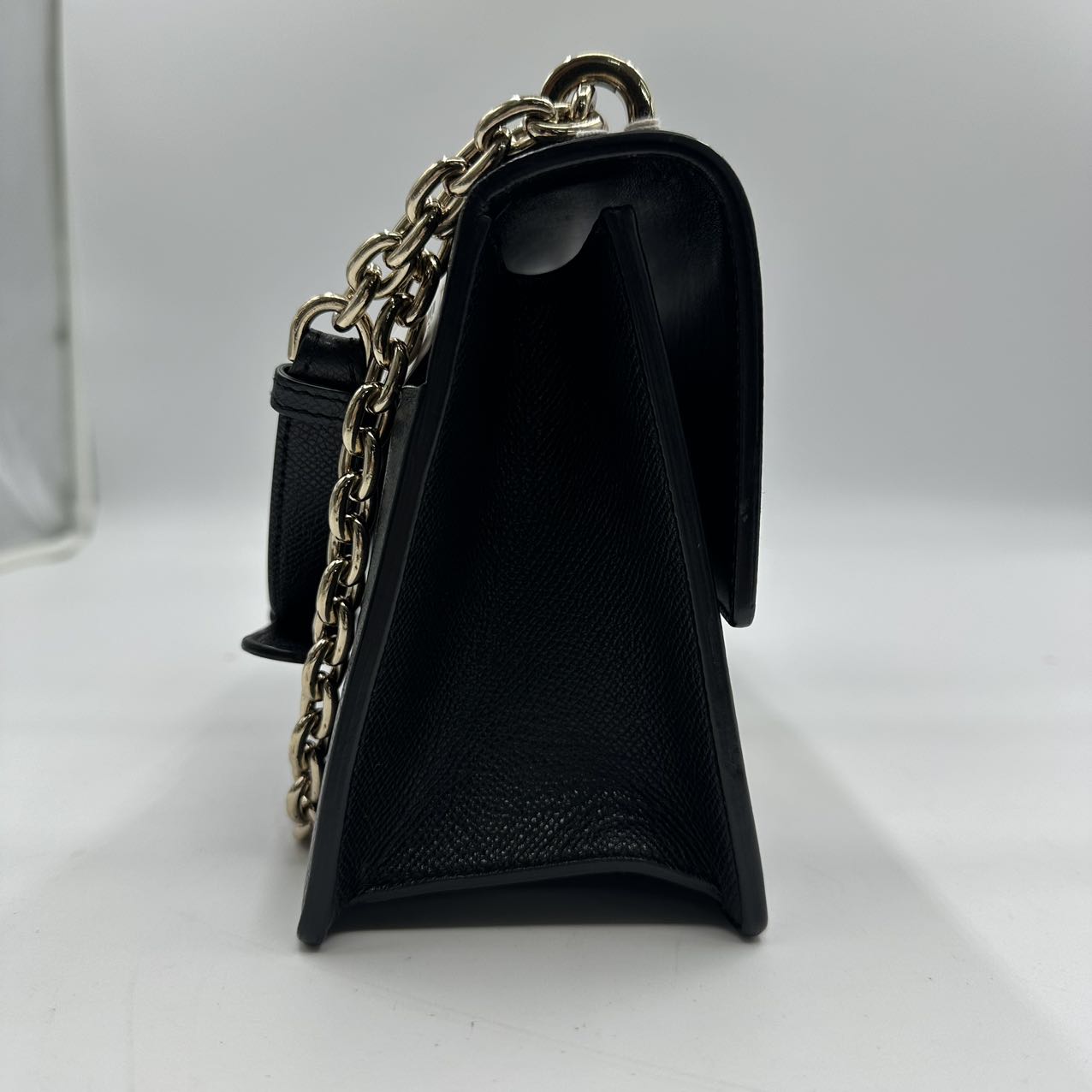 CHRISTIAN DIOR<br> Montaigne Schultertasche aus Leder mit Kette