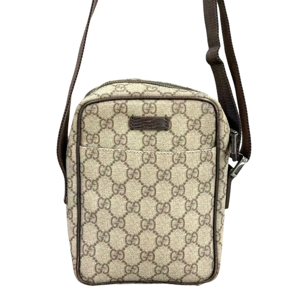 GUCCI<br> Schultertasche aus GG Supreme