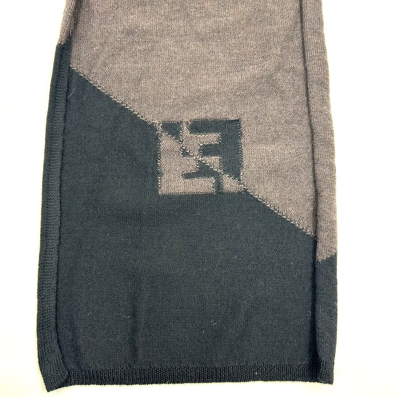 FENDI<br>Logo Wool Muffler