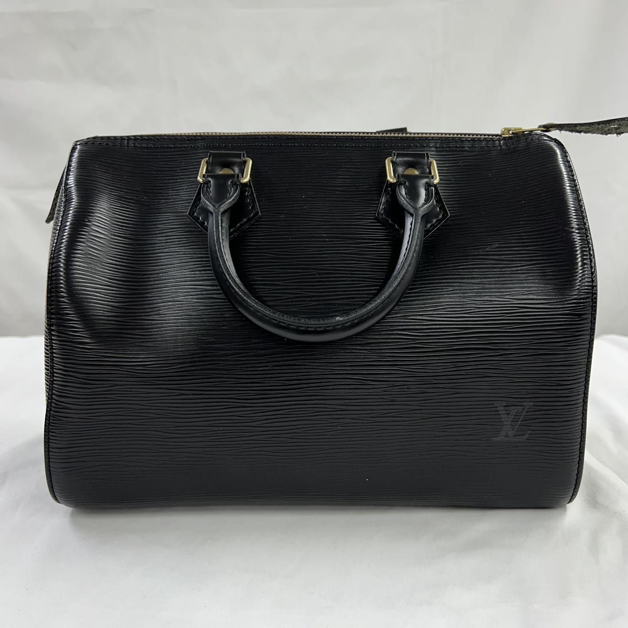 LOUIS VUITTON<br> Epi Speedy 30