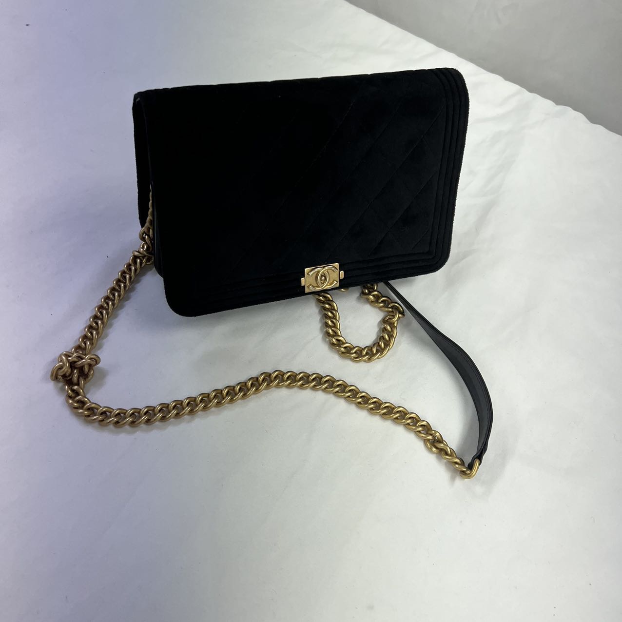 CHANEL<br>Boy Chanel Chain Wallet Velor