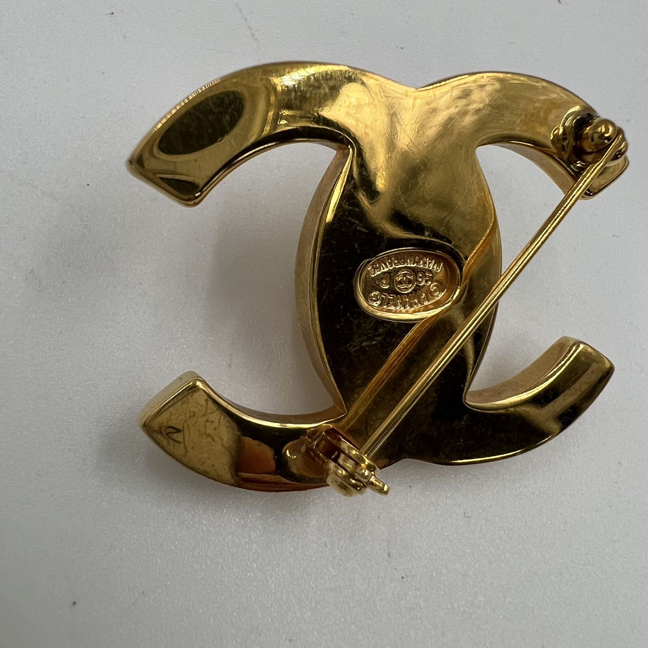 CHANEL<br>Turnlock Brooch