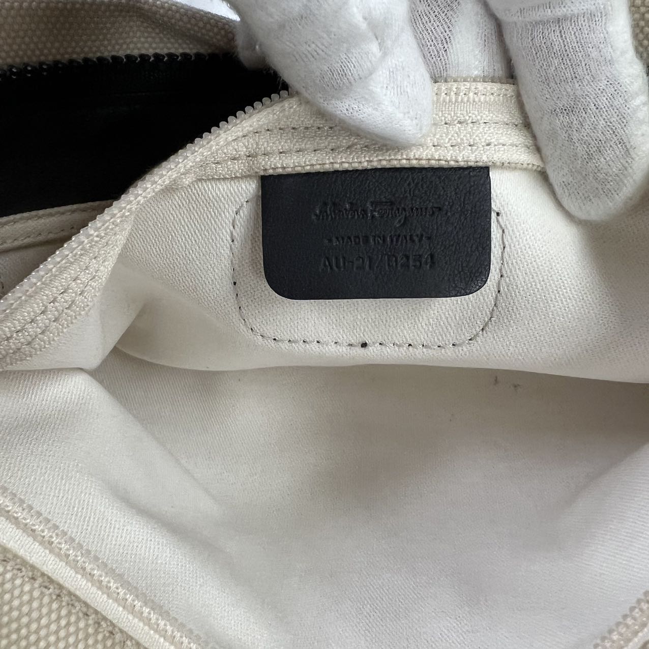 FERRAGAMO<br> Canvas Handtasche