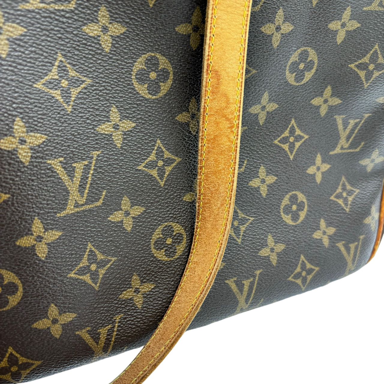 LOUIS VUITTON <br> Batignolles