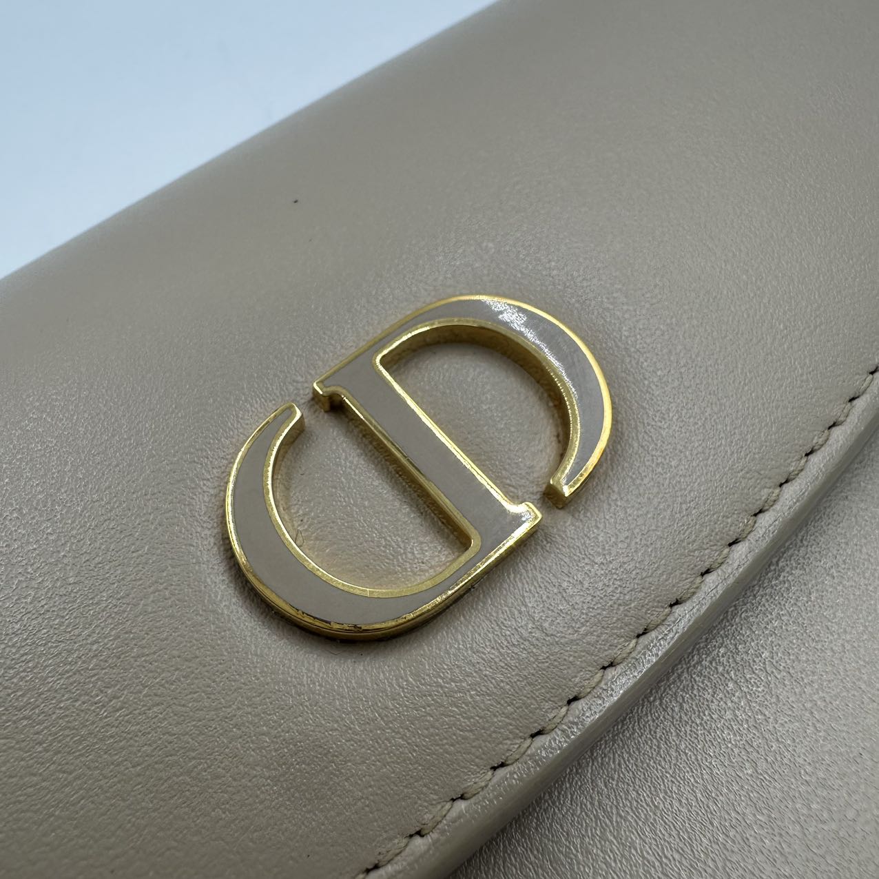 CHRISTIAN DIOR<br>Montaigne Avenue Wallet